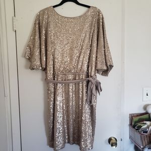 ELOQUII GOLD SEQUIN DRESS SIZE 18W